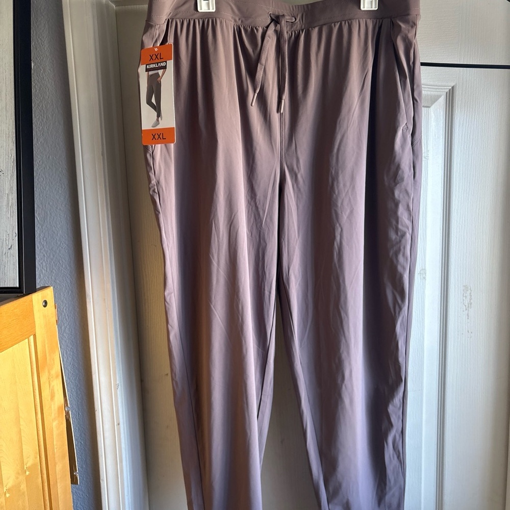 Kirkland Signature Women's Dusty Pink Joggers